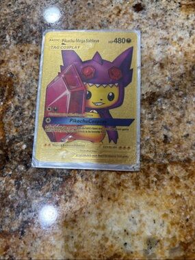 Pikachu Cosplay Sableye Gold Collectible Card - Gold/Purple